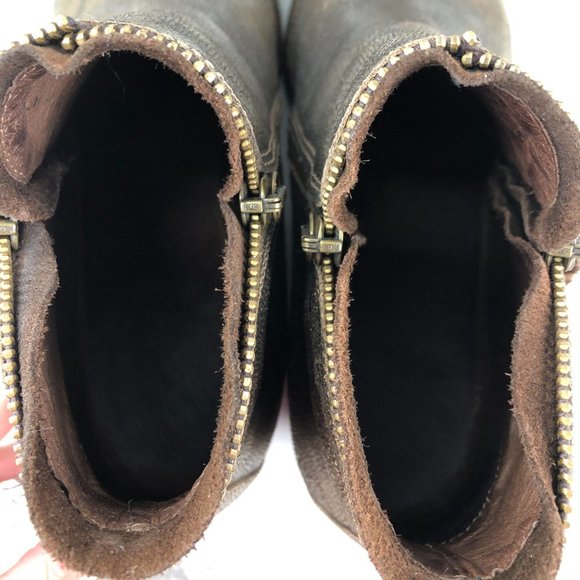 Coque Terra Women's SIze 40 Gold Metallic Zipper Detail Block Heel Ankle Booties - Picture 14 of 15